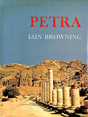 Imagen de archivo de Petra a la venta por Books From California