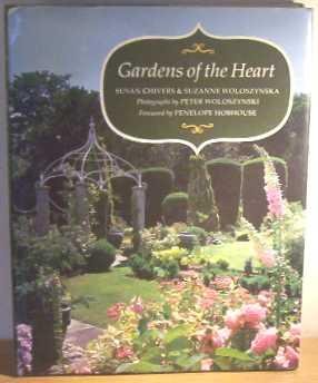 9780701132088: GARDENS OF THE HEART