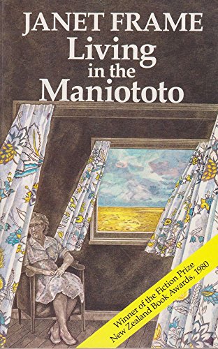 9780704338678: Living in the Maniototo