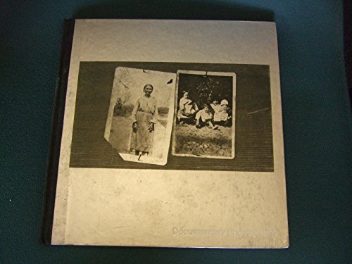 9780705400367: Documentary Photography (Library of Photography)