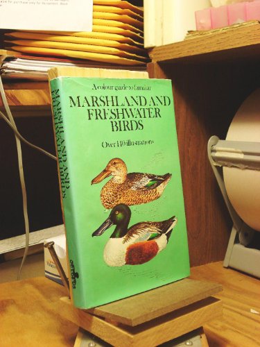 Imagen de archivo de Colour Guide to Familiar Marshland and Freshwater Birds a la venta por WorldofBooks