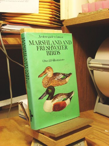 Stock image for Colour Guide to Familiar Marshland and Freshwater Birds for sale by WorldofBooks