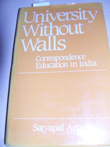 9780706908268: University without Walls: Correspondence Education in India