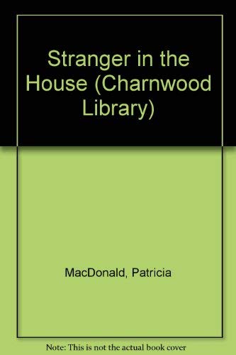 9780708983652: Stranger in the House (Charnwood Library)
