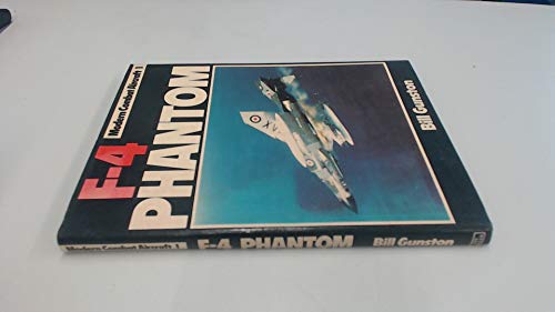 Beispielbild fr F-4 Phantom (Modern Combat Aircraft 1) zum Verkauf von WorldofBooks