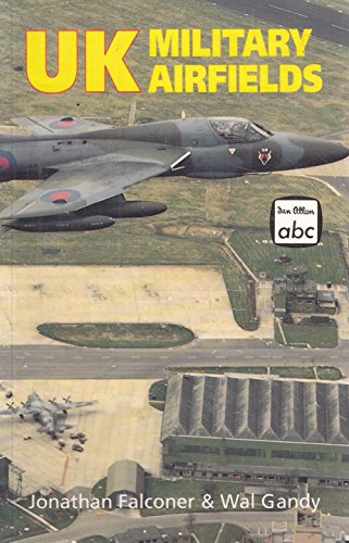 9780711020559: UK Military Airfields (Ian Allan abc S.)