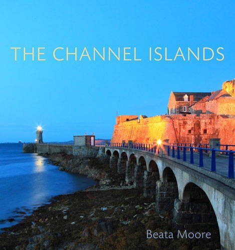 Imagen de archivo de The Channel Islands a la venta por Reuseabook