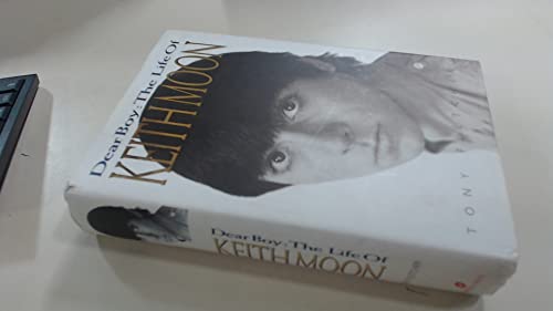 Imagen de archivo de Dear Boy: The Life of Keith Moon a la venta por WorldofBooks