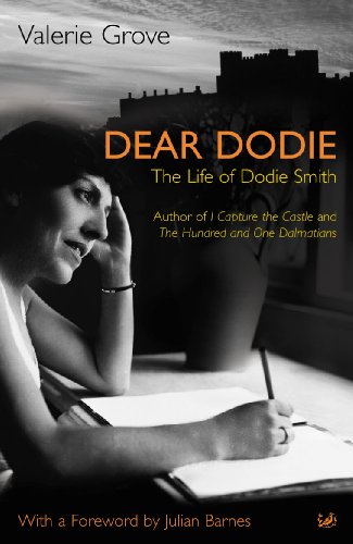 Beispielbild fr Dear Dodie: The Life of Dodie Smith zum Verkauf von ThriftBooks-Atlanta