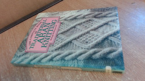 Imagen de archivo de The Complete Book of Traditional Aran Knitting a la venta por WorldofBooks
