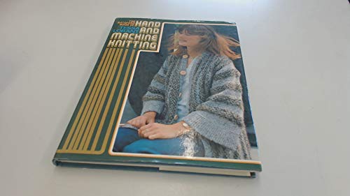 Imagen de archivo de The Batsford Book of Hand and Machine Knitting a la venta por WorldofBooks