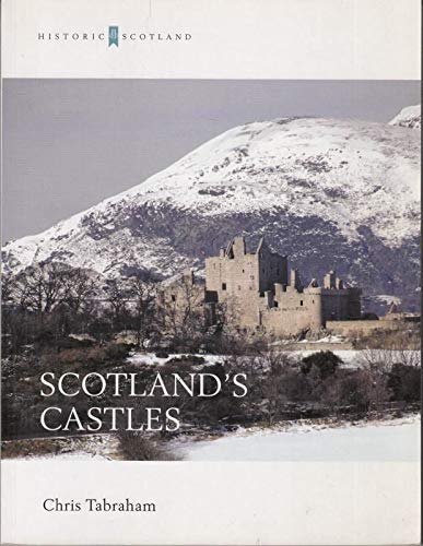 Beispielbild fr SCOTLAND'S CASTLES REVISED zum Verkauf von WorldofBooks