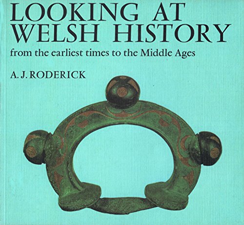 9780713609172: Looking at Welsh History: From the Earliest Times to the Middle Ages Book 1