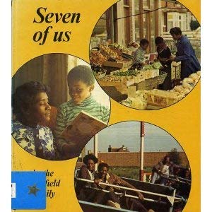 Imagen de archivo de Seven of Us: The Crossfield Family (Strands S.) a la venta por WorldofBooks
