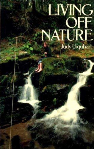 Imagen de archivo de Living Off Nature a la venta por WorldofBooks