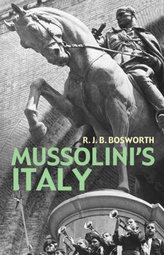 Beispielbild fr Mussolinis Italy: Life Under the Dictatorship 1915-1945 (Allen Lane History) zum Verkauf von Brit Books