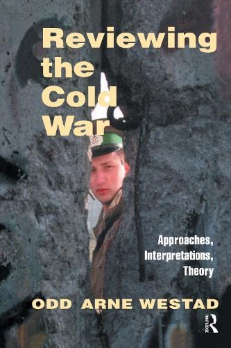 Imagen de archivo de Reviewing the Cold War: Approaches, Interpretations, Theory (Cold War History) a la venta por Chiron Media