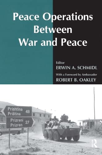Imagen de archivo de Peace Operations Between War and Peace a la venta por Blackwell's