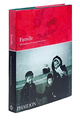 9780714894140: Famille (0000): Les photographes photographient leur famille