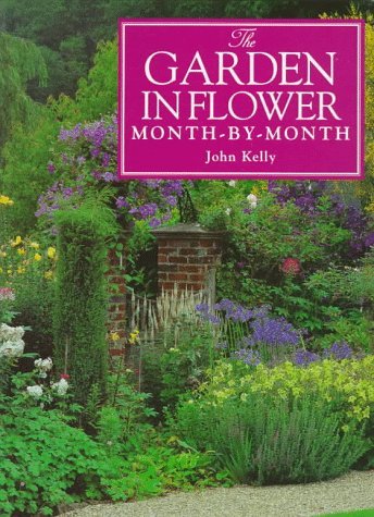 Beispielbild fr The Garden in Flower Month-By-Month: The Practical Guide to Year-round Colour (Month-By-Month Gardening Series) zum Verkauf von medimops