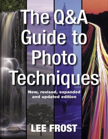 Imagen de archivo de The Question-And-Answer Guide to Photo Techniques a la venta por Phatpocket Limited