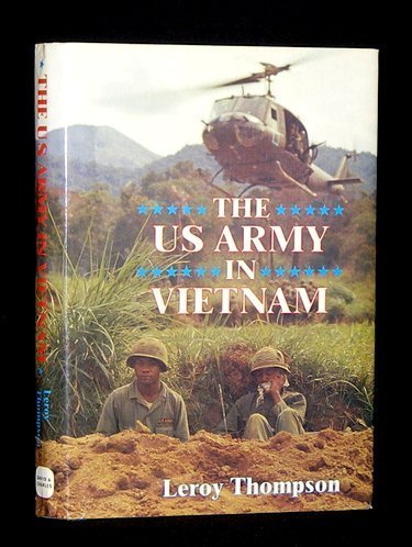 Beispielbild fr United States Army in Vietnam (A David & Charles Military Book) zum Verkauf von WorldofBooks