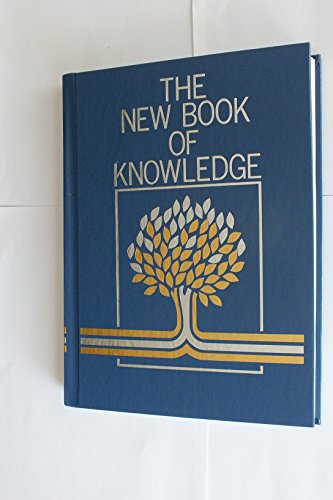 Stock image for New book of knowledge annual 2000 for sale by ThriftBooks-Dallas