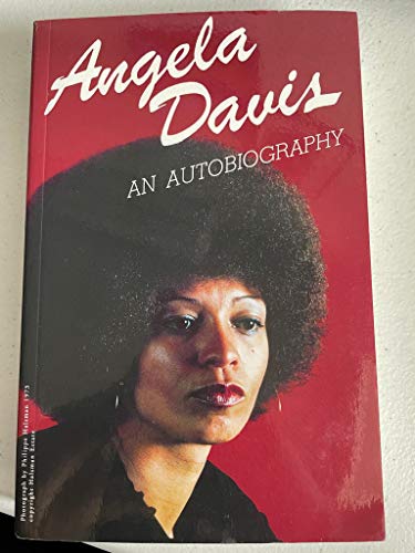 Stock image for Angela Davis: An Autobiography for sale by Goodwill Books