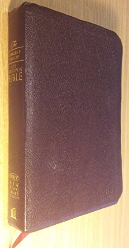 9780718013240: Charles F. Stanley Life Principles Bible-NKJV