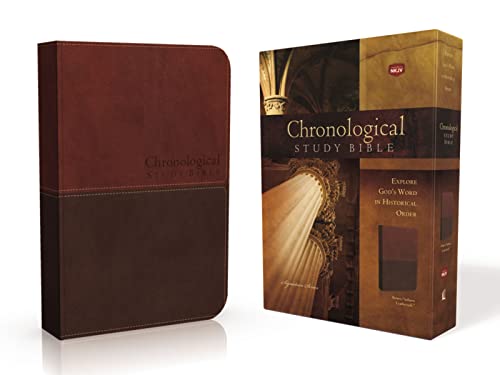 9780718040536: The Chronological Study Bible: New King James Version, Earth Brown/Auburn Leathersoft: Holy Bible, New King James Version