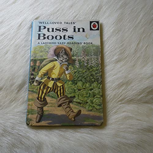 Stock image for Puss in Boots (Easy Reading Books) for sale by AwesomeBooks