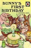 Beispielbild für Bunny's First Birthday (Rhyming Stories) zum Verkauf von medimops