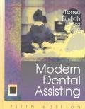 Beispielbild fr Modern Dental Assisting zum Verkauf von Better World Books