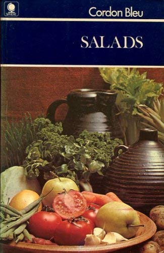 Imagen de archivo de Salads a la venta por Goldstone Books