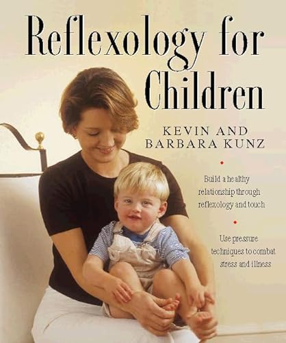 9780722531761: Reflexology for Children
