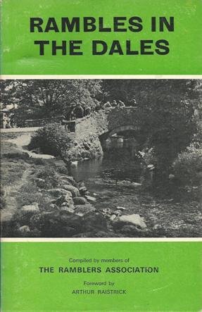 Imagen de archivo de Rambles in the Dales: Twenty Longer Cross Country Walks in the Yorkshire Dales (Warne walking guides) a la venta por WorldofBooks