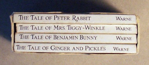 9780723234128: The Original Peter Rabbit Miniature Collection:Mrs Tiggy-Winkle (Beatrix Potter Novelties)