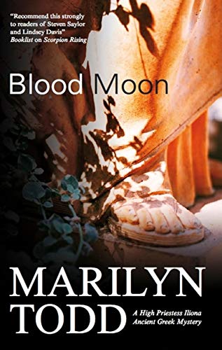 Imagen de archivo de Blood Moon a la venta por Better World Books