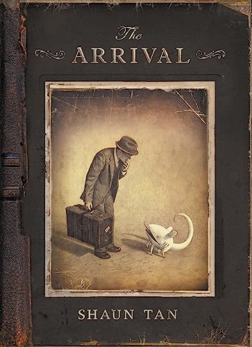 Imagen de archivo de The Arrival a la venta por Better World Books