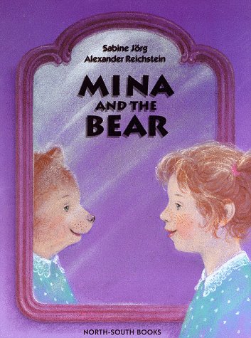 Beispielbild fr Mina and the Bear zum Verkauf von Valley Books