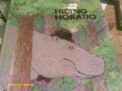 Imagen de archivo de Hiding Horatio a la venta por Better World Books