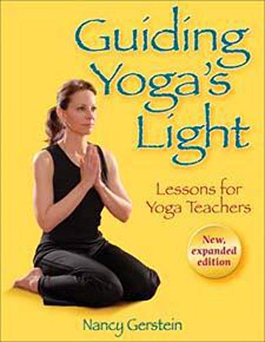 9780736074285: Guiding Yoga's Light: Lessons for Yoga Teachers