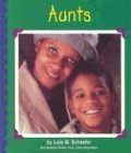 Beispielbild fr Aunts (Pebble Books: Families) zum Verkauf von More Than Words