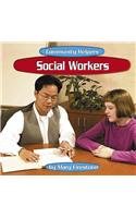 Beispielbild fr Social Workers (Community Helpers) zum Verkauf von BooksRun