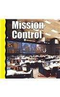 Beispielbild fr Mission Control zum Verkauf von Better World Books
