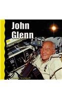9780736816250: John Glenn (Explore Space)
