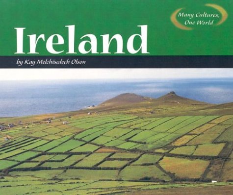 9780736821681: Ireland (Many Cultures, One World)