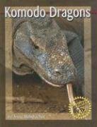 9780736833011: Komodo Dragons (Predators in the Wild)