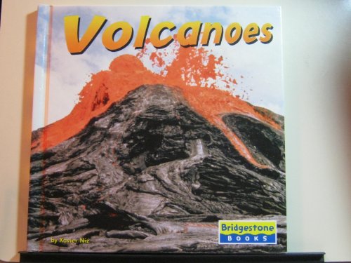 9780736843096: Volcanoes (Earthforms)