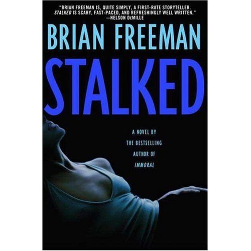9780739492017: Stalked (Large Print Edition) [Gebundene Ausgabe] by Brian Freeman